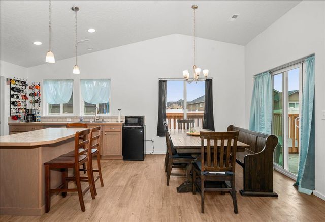 12836 W 2nd Ave, Airway Heights, WA 99001