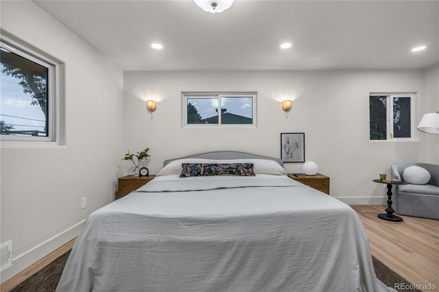 3091 S Holly Place, Denver, CO 80222
