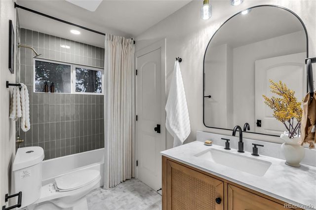 3091 S Holly Place, Denver, CO 80222