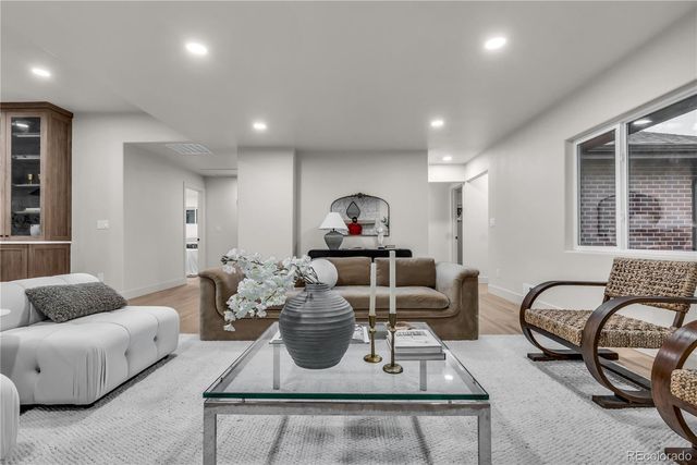 3091 S Holly Place, Denver, CO 80222
