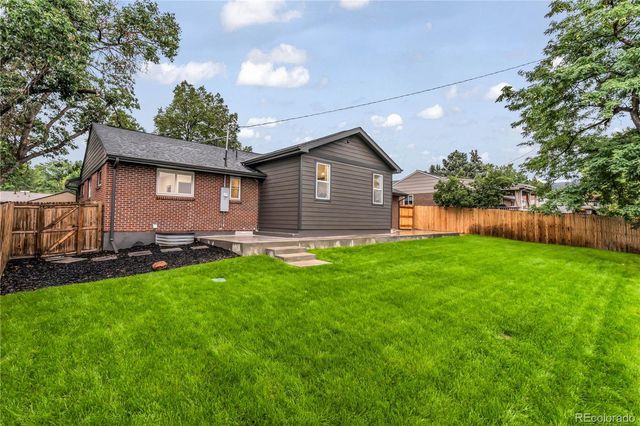 3091 S Holly Place, Denver, CO 80222