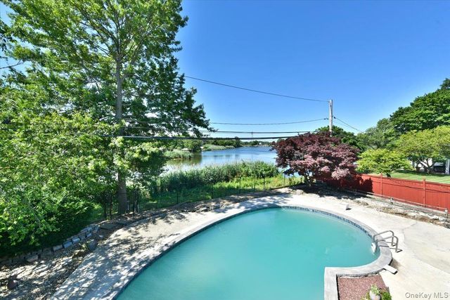 687 Golf Drive, North Woodmere, NY 11581