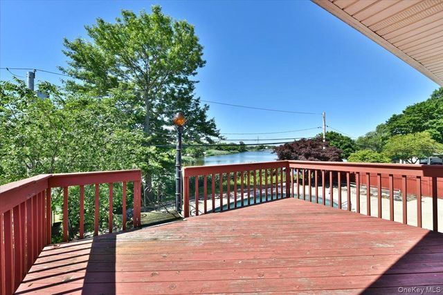 687 Golf Drive, North Woodmere, NY 11581