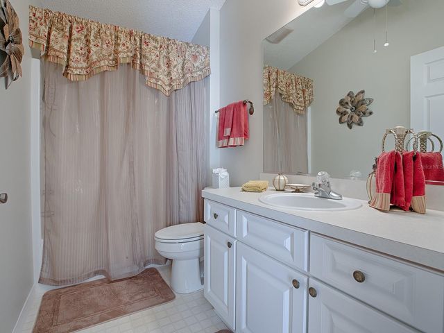 1129 SANTA CRUZ DRIVE, The Villages, FL 32162
