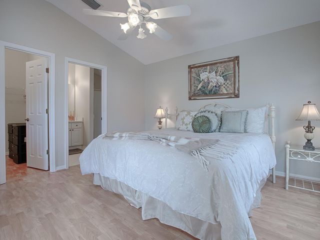 1129 SANTA CRUZ DRIVE, The Villages, FL 32162