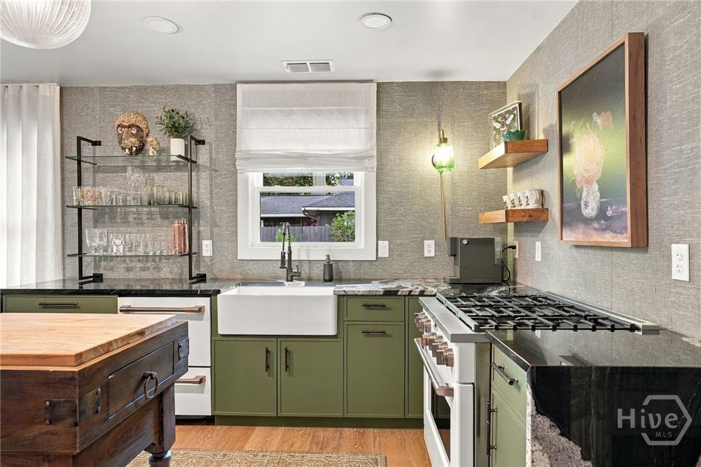 Image 17 of property listing at 3 Ward Lane, Savannah, GA 31411