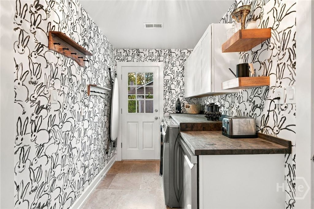 Image 19 of property listing at 3 Ward Lane, Savannah, GA 31411