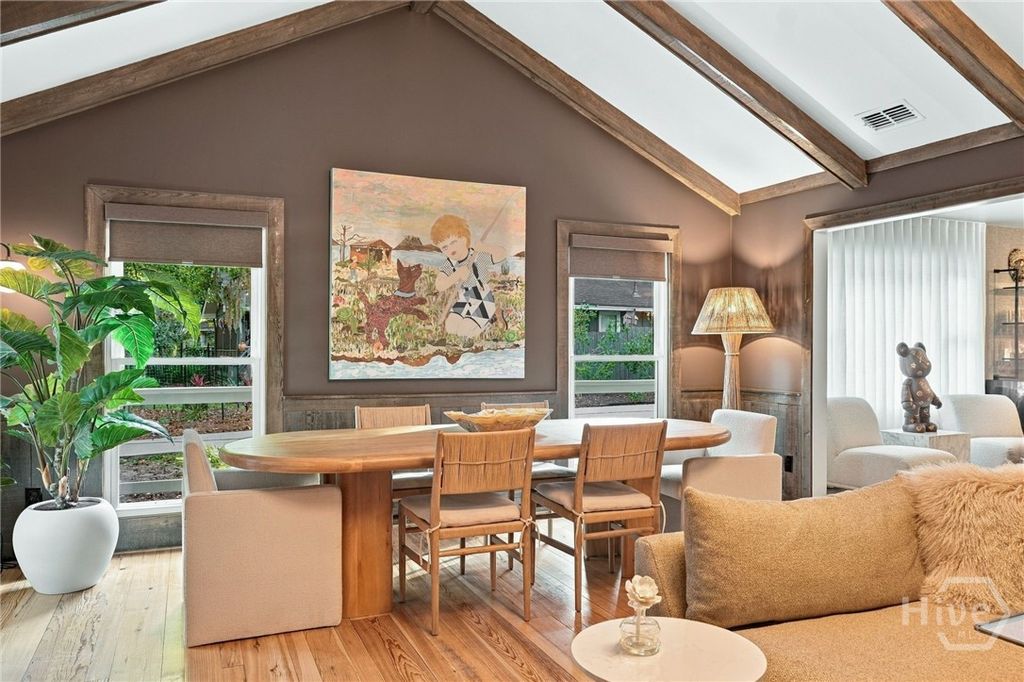 Image 9 of property listing at 3 Ward Lane, Savannah, GA 31411