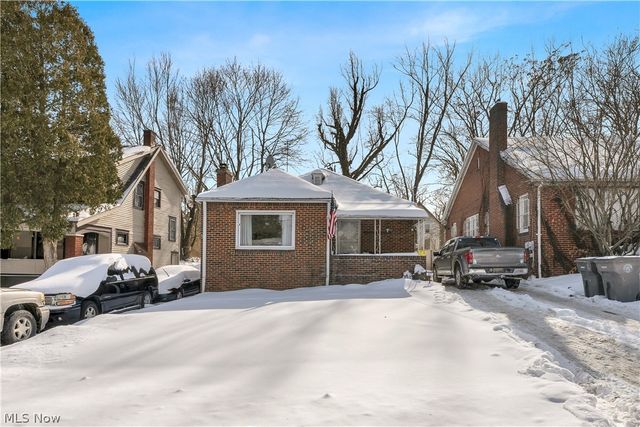 127 Roslyn Drive, Youngstown, OH 44505