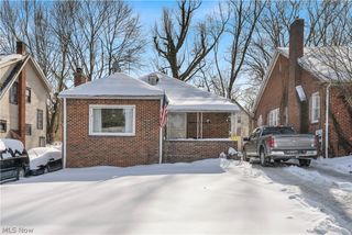 127 Roslyn Drive, Youngstown, OH 44505