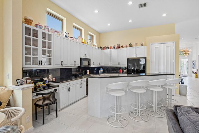 155 Esperanza Way, Palm Beach Gardens, FL 33418