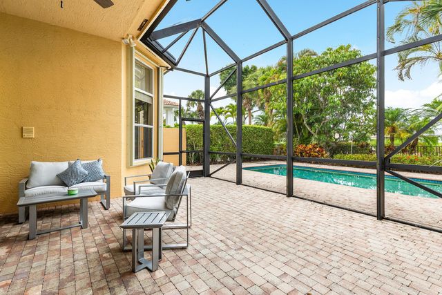 155 Esperanza Way, Palm Beach Gardens, FL 33418