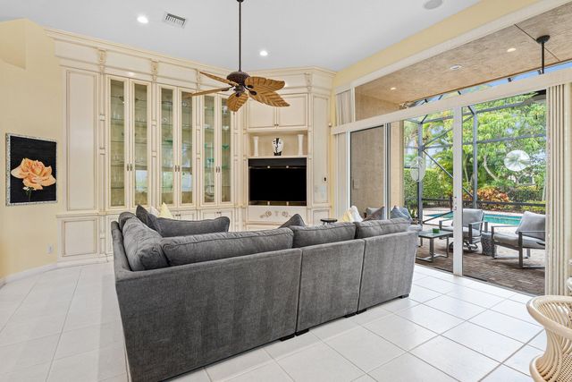 155 Esperanza Way, Palm Beach Gardens, FL 33418