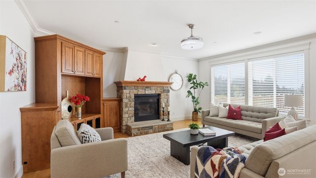 11935 SE 76th Street, Newcastle, WA 98056