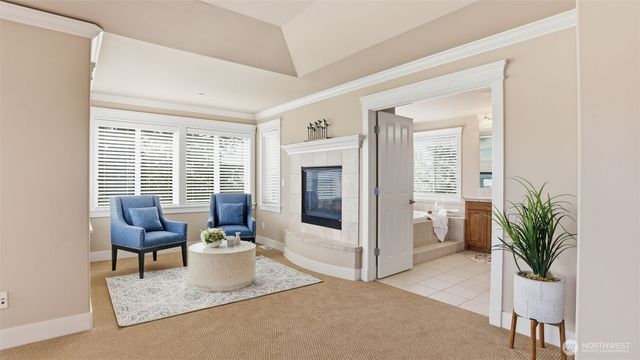 11935 SE 76th Street, Newcastle, WA 98056