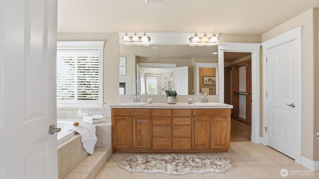 11935 SE 76th Street, Newcastle, WA 98056
