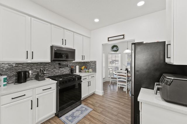 8311 Caraway Lake Circle, Baytown, TX 77521