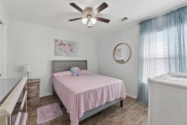 8311 Caraway Lake Circle, Baytown, TX 77521