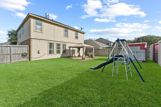 8311 Caraway Lake Circle, Baytown, TX 77521