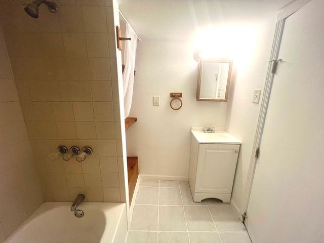 4317 S MAPLEWOOD Avenue, Chicago, IL 60632