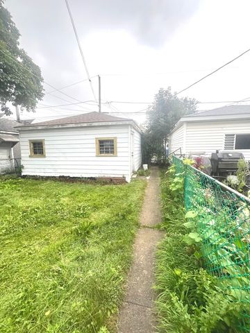 4317 S MAPLEWOOD Avenue, Chicago, IL 60632