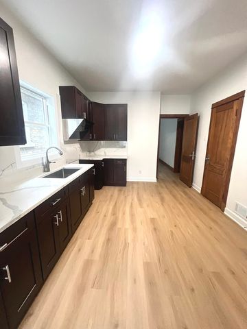 4317 S MAPLEWOOD Avenue, Chicago, IL 60632