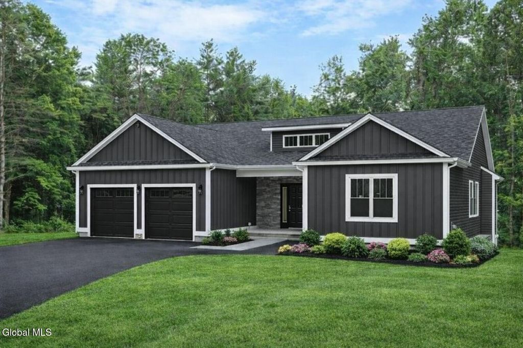 330 Selfridge Road, Moreau, NY 12831