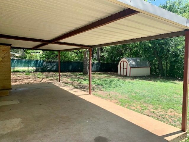 1724 Richmond Drive, Bedford, TX 76022