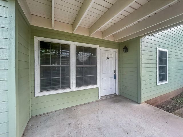 5700 Glen Meadow DR A, Austin, TX 78745