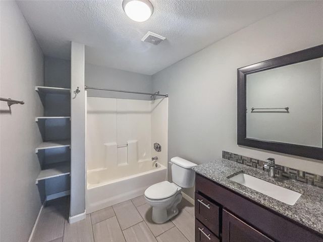 5700 Glen Meadow DR A, Austin, TX 78745
