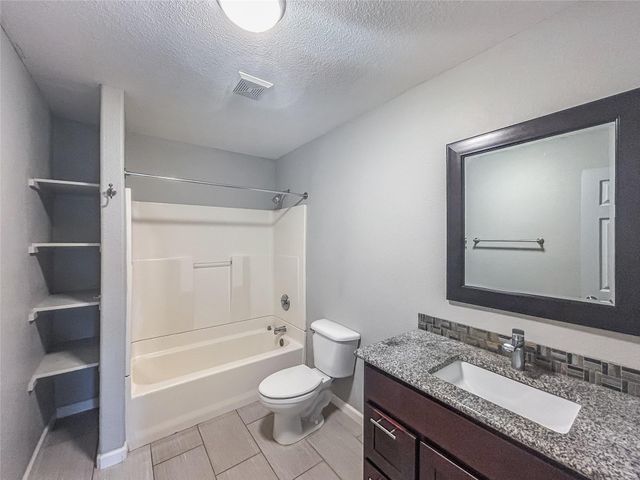 5700 Glen Meadow DR A, Austin, TX 78745