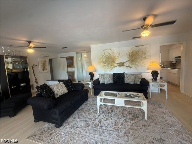 4914 SW 2nd PL, Cape Coral, FL 33914