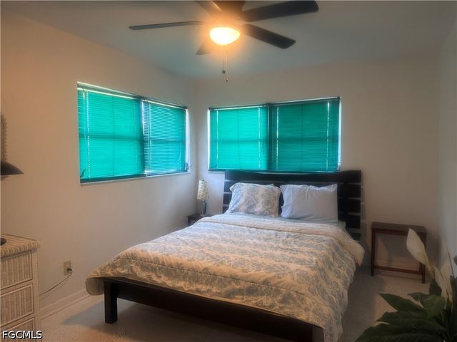4914 SW 2nd PL, Cape Coral, FL 33914