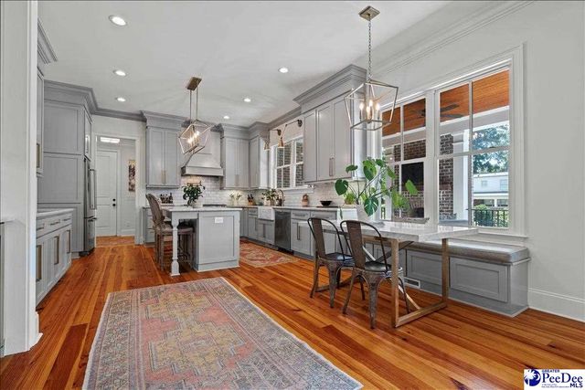 600 Ridgewood Dr, Florence, SC 29501