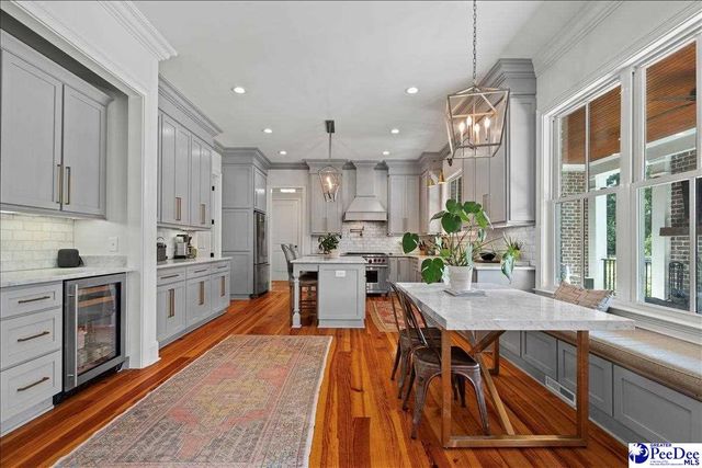 600 Ridgewood Dr, Florence, SC 29501