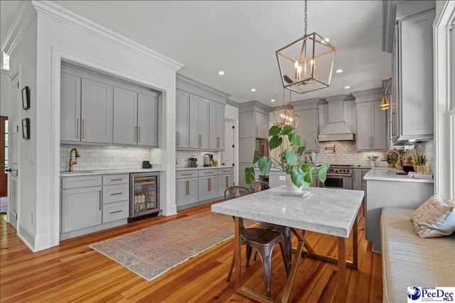 600 Ridgewood Dr, Florence, SC 29501