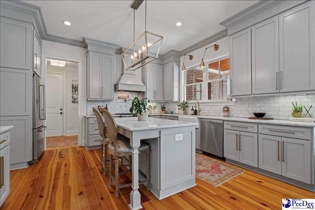 600 Ridgewood Dr, Florence, SC 29501