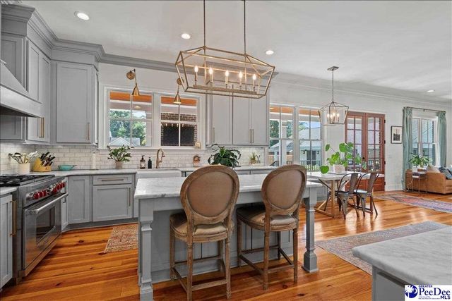 600 Ridgewood Dr, Florence, SC 29501