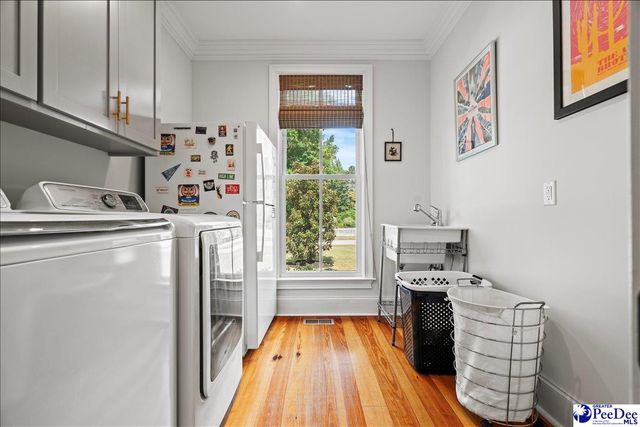 600 Ridgewood Dr, Florence, SC 29501