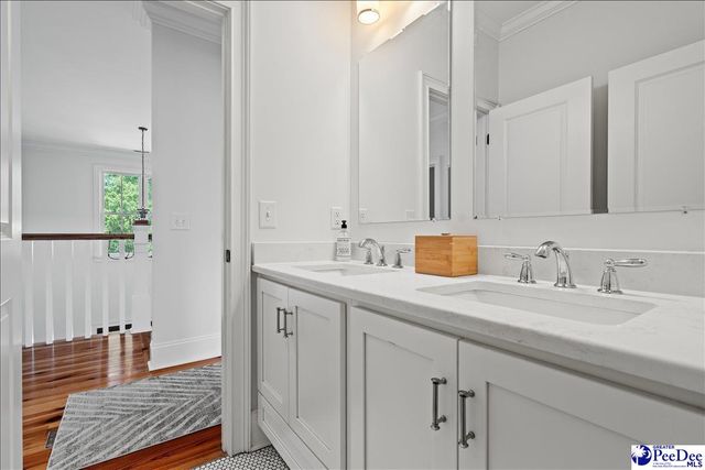 600 Ridgewood Dr, Florence, SC 29501