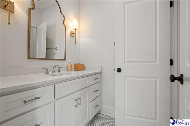 600 Ridgewood Dr, Florence, SC 29501