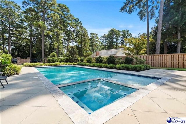 600 Ridgewood Dr, Florence, SC 29501