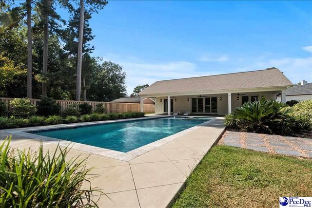 600 Ridgewood Dr, Florence, SC 29501