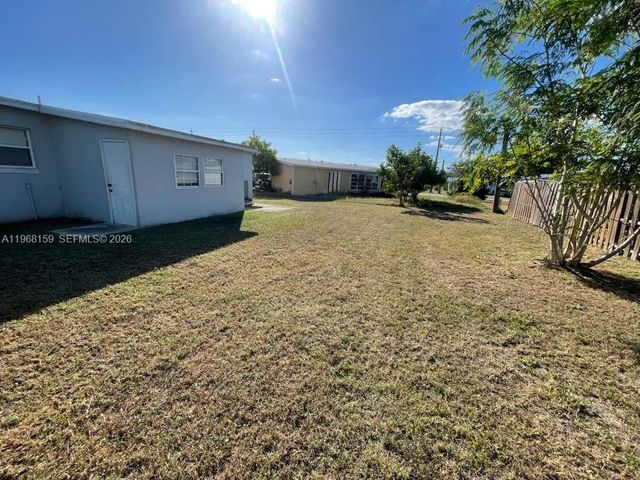 21882 Haines Ave, Port Charlotte, FL 33952