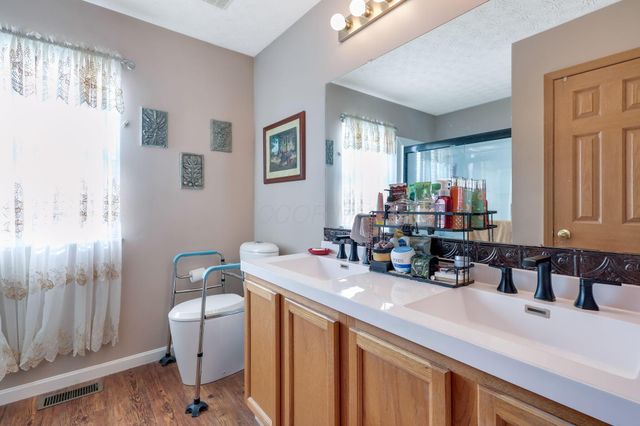 7800 Birch Creek Drive, Blacklick, OH 43004