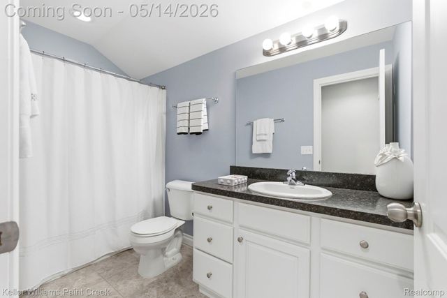 49 Melvin J Court, Oxford Village, MI 48371