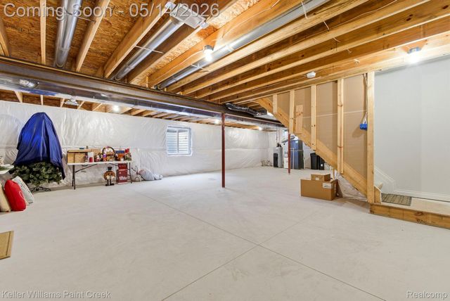 49 Melvin J Court, Oxford Village, MI 48371