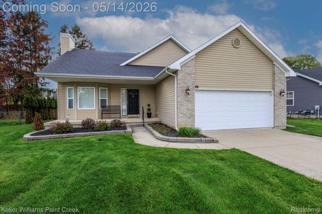 49 Melvin J Court, Oxford Village, MI 48371