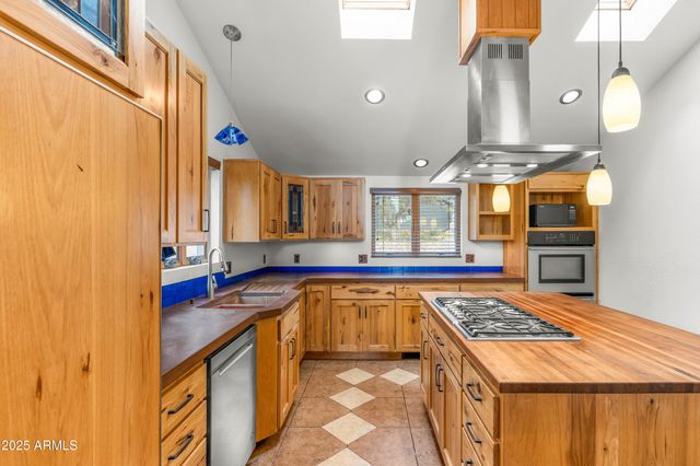 1535 E APPALACHIAN Road, Flagstaff, AZ 86004