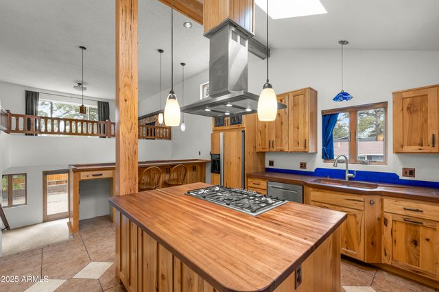 1535 E APPALACHIAN Road, Flagstaff, AZ 86004